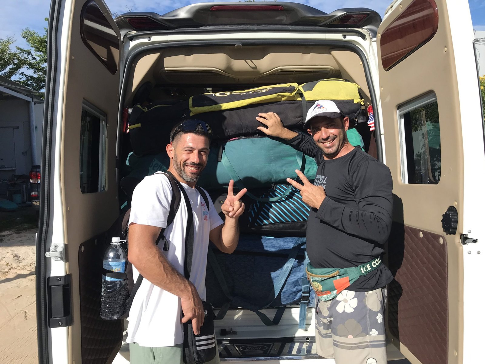 taxi sân bay cam ranh ninh thuận, đưa đón sân bay về ninh thuận, taxi ninh thuận đi sân bay